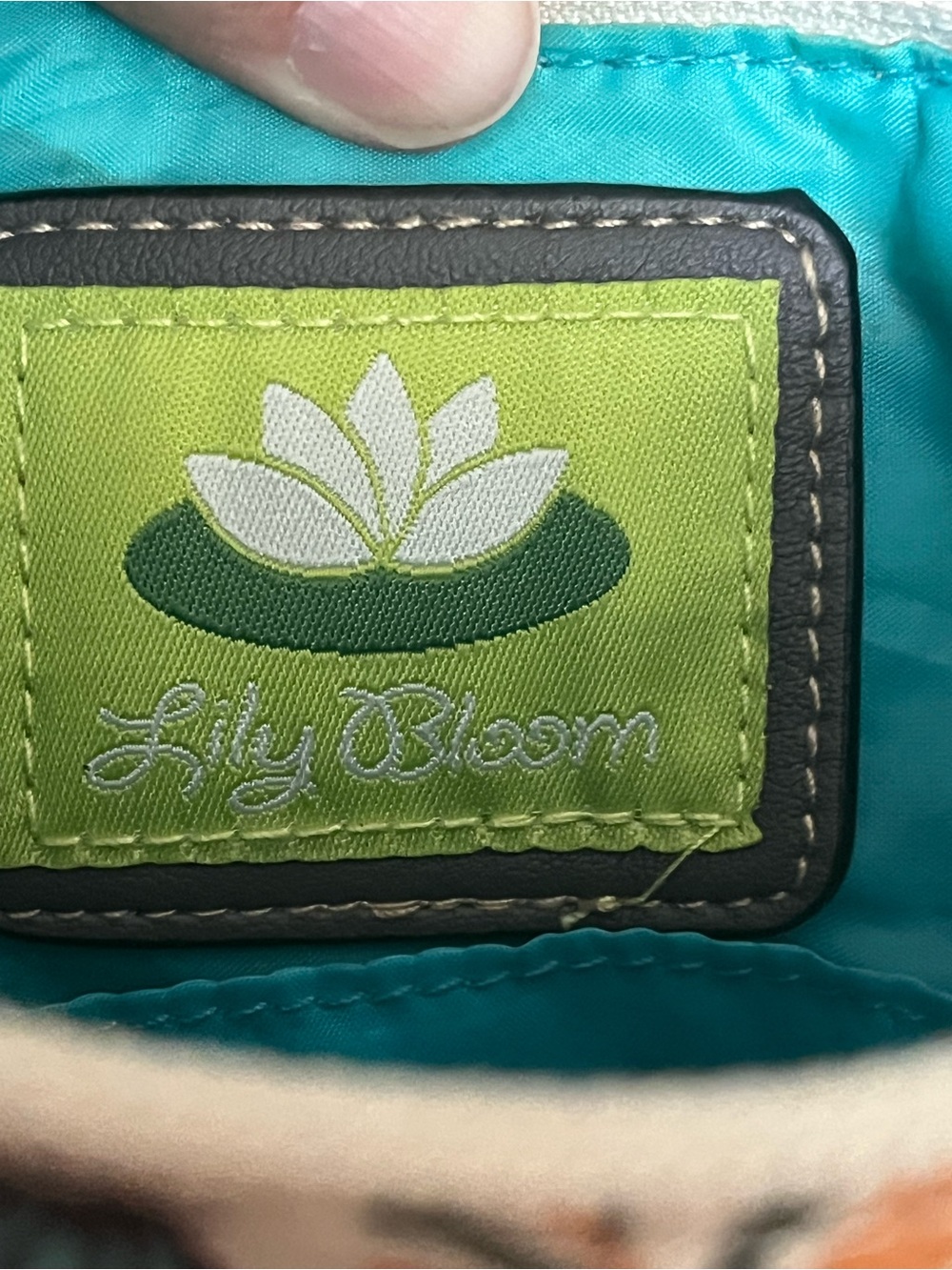Lily Bloom Crossbody Bag - Picture 7 of 11
